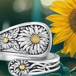 Silver and Gold Sunflower Engraved Ring